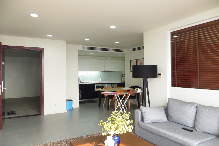 Furnished 01 bedroom apartment in Watermark Hanoi rent with natural light