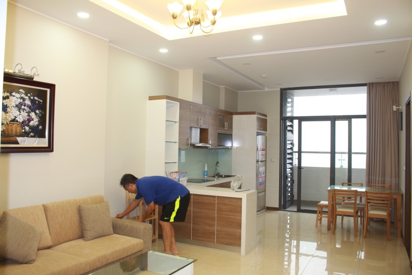 Furnished apartment to rent in Trang An Complex 95m2 balcony