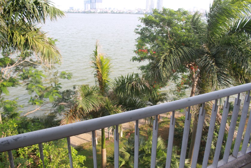 Rooftop terraced house for rent in Tay Ho with lake view