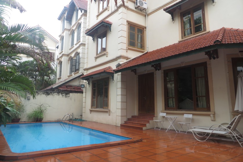 Unfurnished Tay Ho house rental in To Ngoc Van street Hanoi