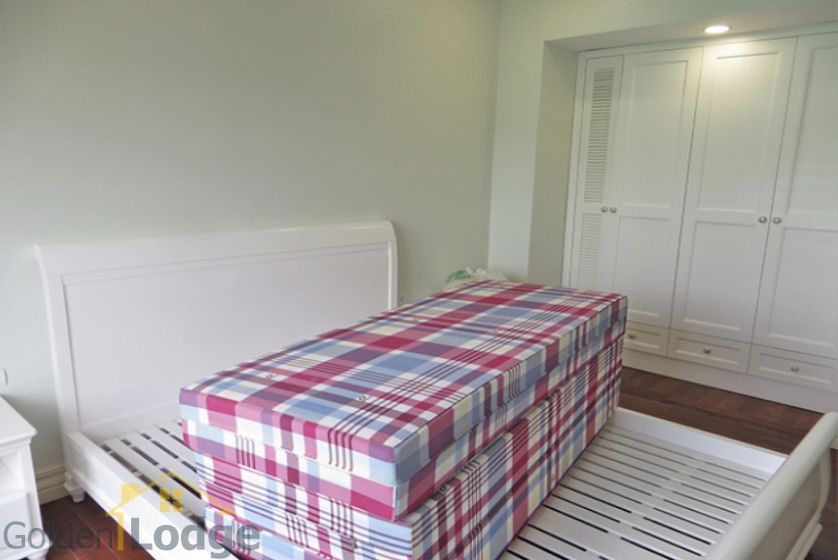 Furnished 3 bedrooms in Vinhomes Riverside villa rental in Long Bien 19