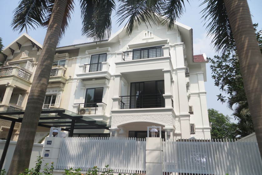 Furnished villa for rent in Ciputra Hanoi 5 beds 4 baths