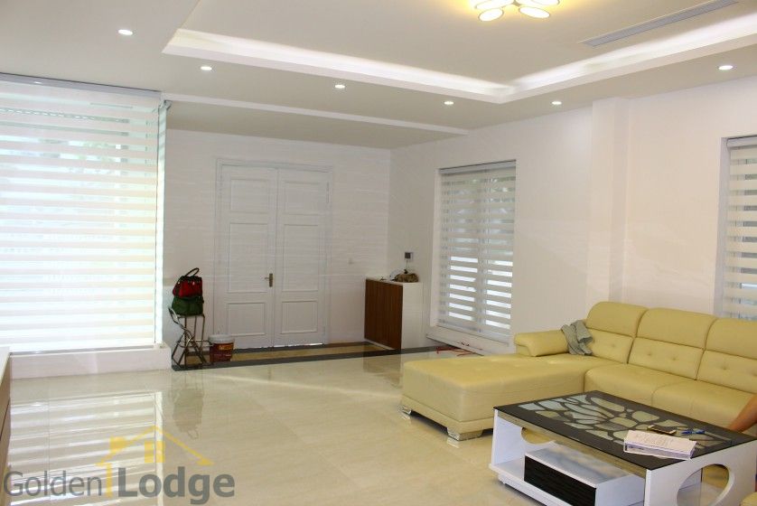 Hanoi villa for lease at Vinhomes Riverside nearby BIS furnished 5