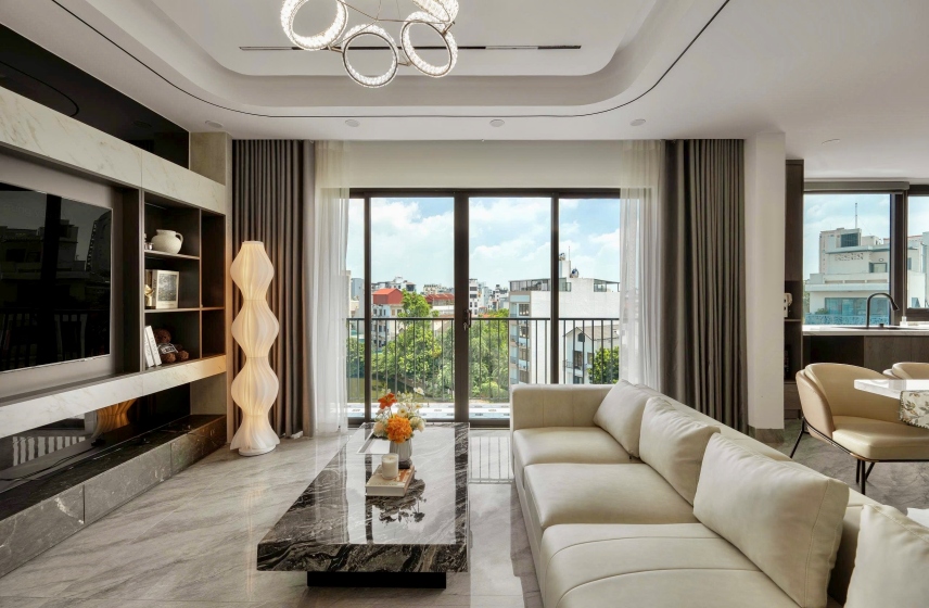 Lake view house for rent in Ngoc Thuy Long Bien with elevator