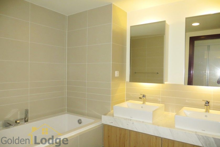 Lake view Watermark Hanoi apartment 02 beds 02 baths furnished 12