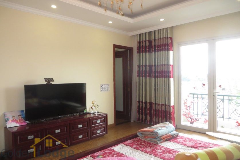 Luxury furniture Vinhomes Riverside villa rental furnished 4 beds 9