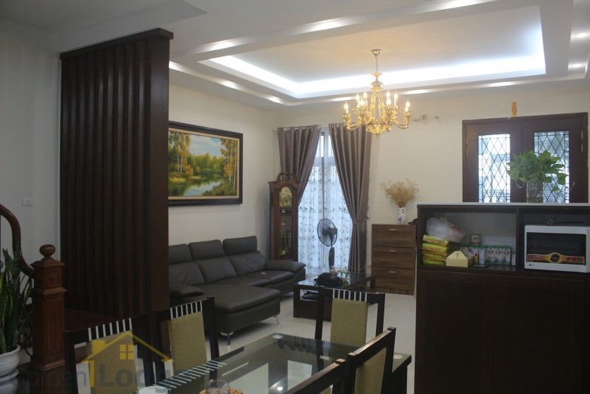 Rent modern furnished villa in Vinhomes Harmony 3 bedrooms 5