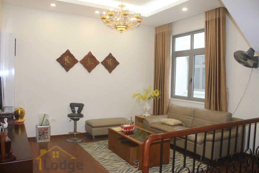 Rent modern furnished villa in Vinhomes Harmony 3 bedrooms 6