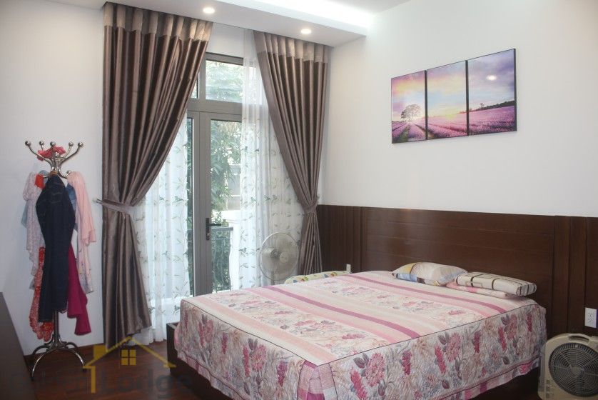 Rent modern furnished villa in Vinhomes Harmony 3 bedrooms 7