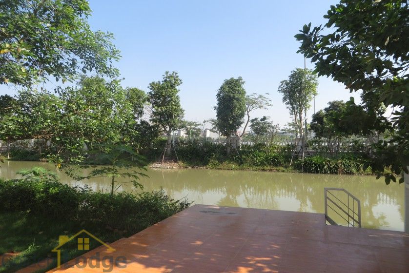 Unfurnished villa in Vinhomes Riverside Hanoi to rent, BIS nearby 6
