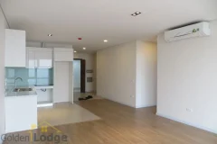 Unfurnished 02 bedroom apartment Mipec Riverside Long Bien rental 4