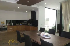 02 bedrooms semi-detached villa in Vinhomes Riverside Hanoi rent 7