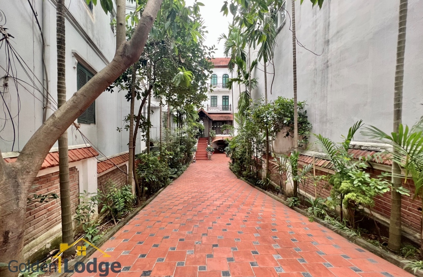Partly furnished villa for rent in Tay Ho with swimming pool
