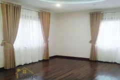 3 bedroom villa in Vinhomes Riverside, furnished with 1400$ 5