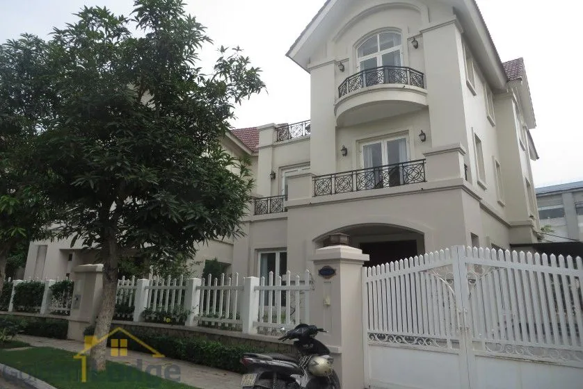 4 bedroom villa in Vinhomes Riverside close Jura Park, 367m2 1