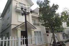4 bedrooms, semi detached villa to let in Vinhomes Riverside