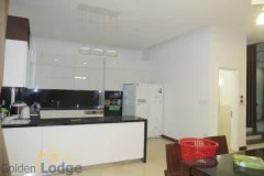 4 bedrooms, semi detached villa to let in Vinhomes Riverside 6