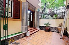 House in Tay Ho for rent in Tu Hoa street with 4 bedrooms