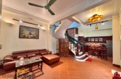 House in Tay Ho for rent in Tu Hoa street with 4 bedrooms