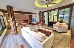 Car access house in Long Bien Hanoi for rent with furnished 4