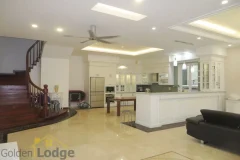 For rent villa in Vinhomes Riverside, 3 bedrooms with furnished 4