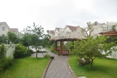 Full nice furniture villa for rent in Vinhomes Riverside Long Bien
