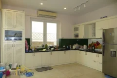 Fully furnished villa for rent in Vinhomes Riverside 4 bedrooms 6