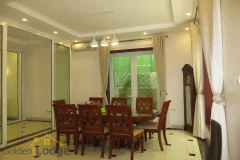 Fully furnished villa for rent in Vinhomes Riverside 4 bedrooms 7