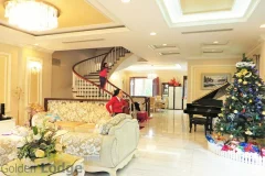 Furnished 03 bedroom Vinhomes Riverside villa, close to Jura park 2