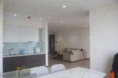 Furnished 2 beds 2 baths apartment in Northern Diamond for rent 7