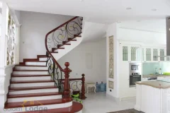 Furnished 4 bedroom Vinhomes Riverside villa rent next to BIS 6