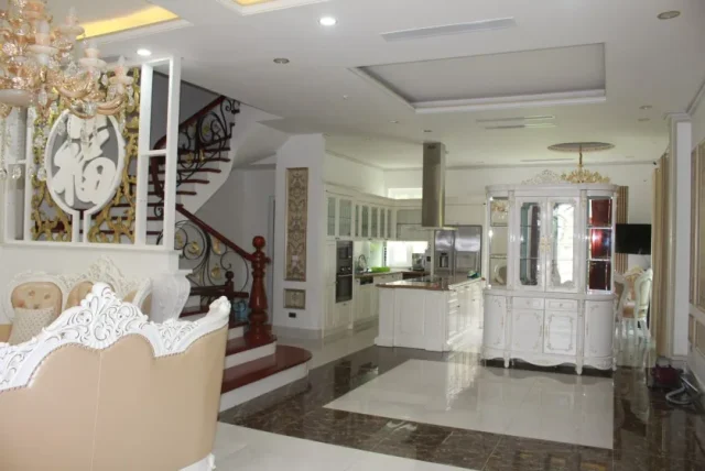 Biệt thự Vinhomes Riverside cho thuê full nội thất 4PN