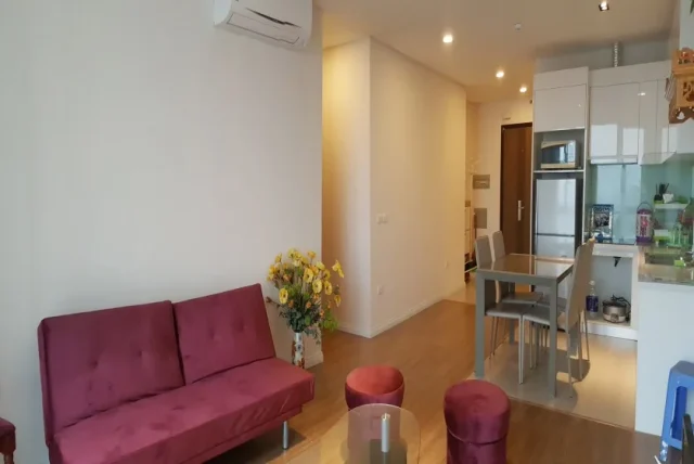 Furnished apartment in Mipec Riverside 02 bedrooms 82m2 to rent