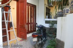 Furnished house in Nghi Tam Tay Ho for rent with garden 3
