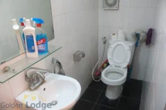 Furnished house in Nghi Tam Tay Ho for rent with garden 7