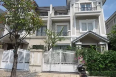 Furnished villa in Vinhomes Riverside rent, 4 bedrooms, 1500USD