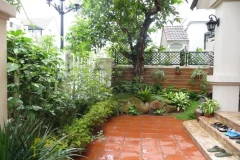 Completely furnished villa with swimming pool for rent in Vinhomes Riverside 2