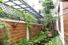 Completely furnished villa with swimming pool for rent in Vinhomes Riverside 3