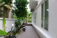 Hanoi villa for lease at Vinhomes Riverside nearby BIS furnished 3