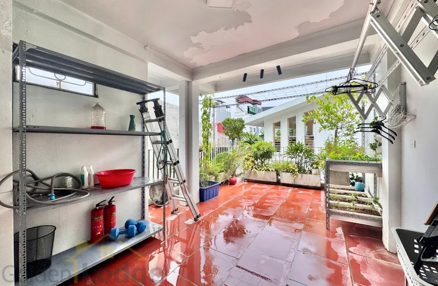 House for Rent in Tay Ho with 4 bedrooms on Dang Thai Mai 1
