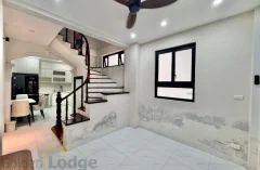 House for Rent in Tay Ho with 4 bedrooms on Dang Thai Mai 2