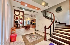 House in To Ngoc Van, Tay Ho for rent with furnished 4bed 2