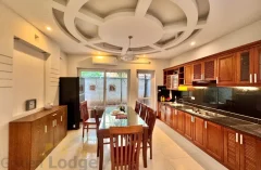 House in To Ngoc Van, Tay Ho for rent with furnished 4bed 3