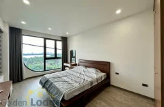 House with River view in Long Bien for rent with 4 bedrooms 6