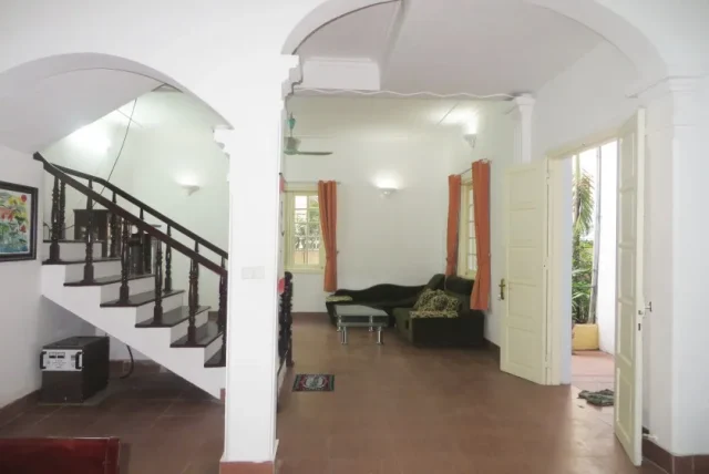 Large yard Tay Ho house rental with four bedrooms fully furnished