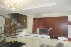 Like new 3 bedroom villa in Vinhomes Riverside to rent 5