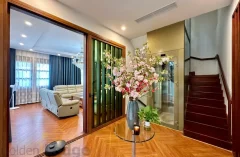 Long Bien house for rent with fully furnished and elevator 2