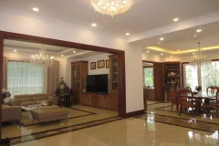Luxury Vinhomes Riverside villa with large garden, elevator