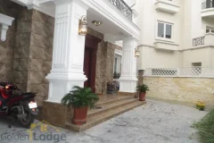 Luxury Vinhomes Riverside villa with large garden, elevator 2
