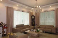 Luxury Vinhomes Riverside villa with large garden, elevator 6
